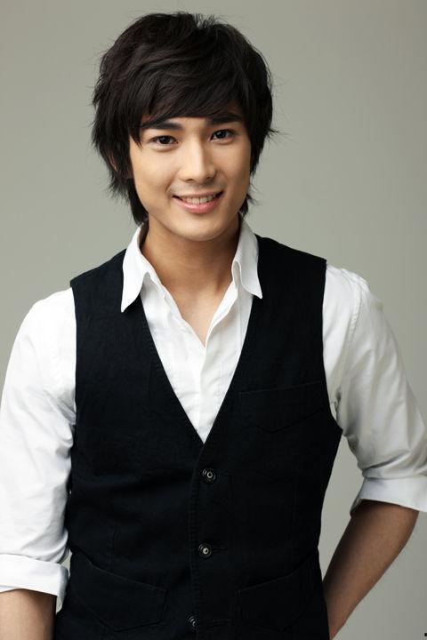 俊熙演员,光影交织的演艺人生